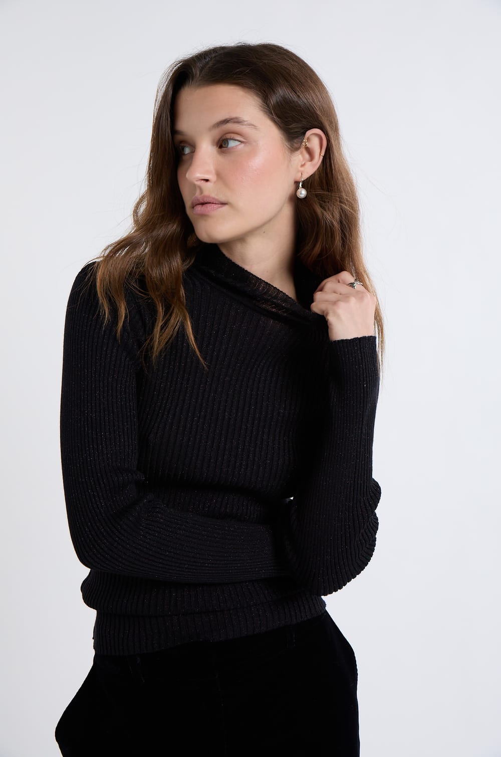 Pull en tricot irisé à col montant;${refinementColor}