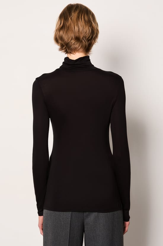 Turtleneck Long-Sleeved T-Shirt;${refinementColor}
