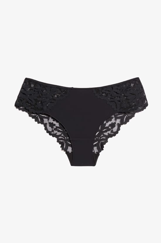 Lace Shorty;${refinementColor}