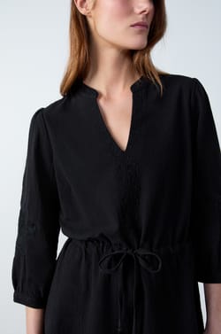 Short dress with embroidered sleeves;${refinementColor}