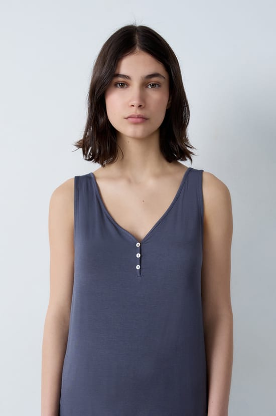   Camiseta de tirantes lisa;${refinementColor}