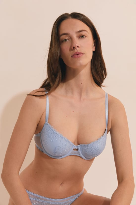 Soutien-gorge N.4 - Le coques fines avec broderie;${refinementColor}
