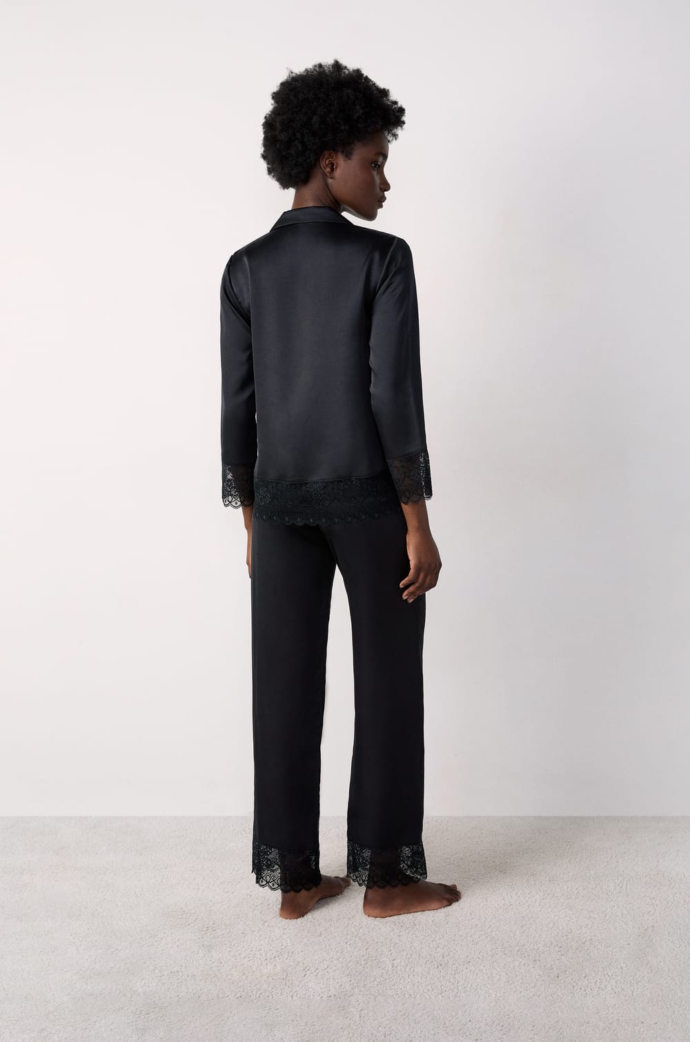 Satin pyjama shirt with lace details;${refinementColor}