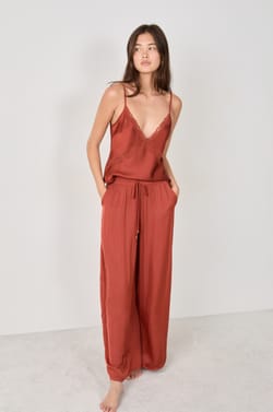 Satijnen pyjamabroek met wijde pijpen;${refinementColor}