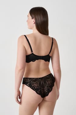 Bra  Nº 5 - Copas finas y escote pronunciado  ;${refinementColor}