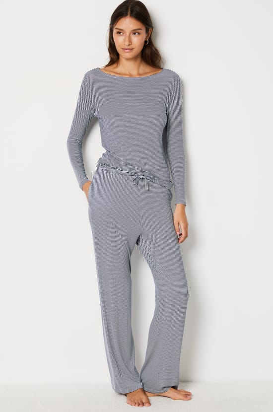Striped Long-Sleeved T-shirt;${refinementColor}