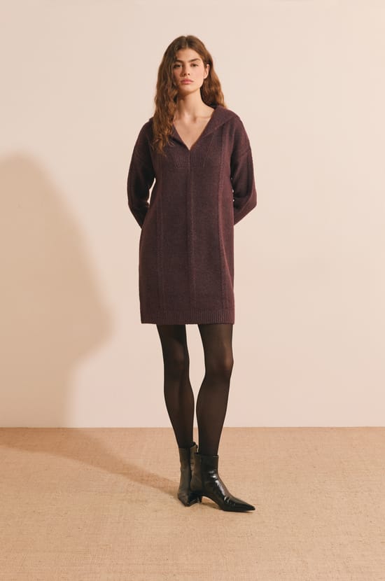 Robe courte col V avec laine;${refinementColor}