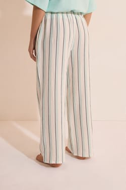 Pantal&oacute;n de pijama 7/8 a rayas de algod&oacute;n;${refinementColor}