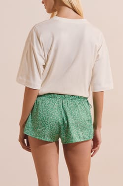 Short de pyjama satin&eacute; &agrave; motifs;${refinementColor}