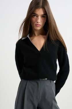 Cashmere polo neck sweater;${refinementColor}