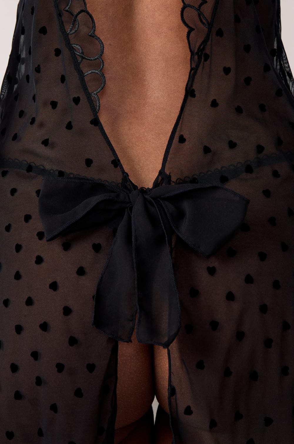 Short Transparent Nightdress With Heart Bow At The Back;${refinementColor}