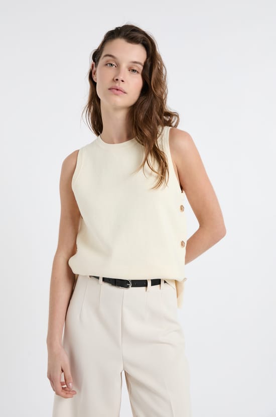 Top sans manches en coton avec boutons dor&eacute;s;${refinementColor}