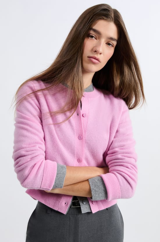 Pull cardigan avec boutons en cachemire;${refinementColor}