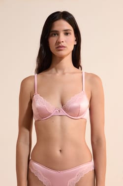 Soutien-gorge sans coques satin&eacute;;${refinementColor}