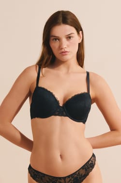 Soutien-gorge coques fines avec broderie;${refinementColor}