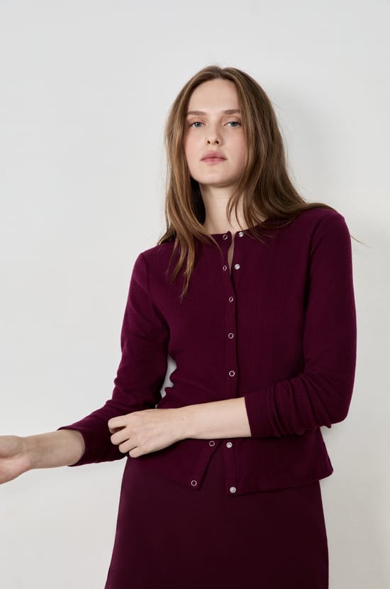 Long-sleeved ribbed cardigan;${refinementColor}