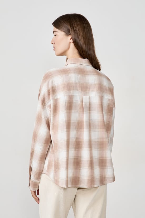Checkered Shirt;${refinementColor}