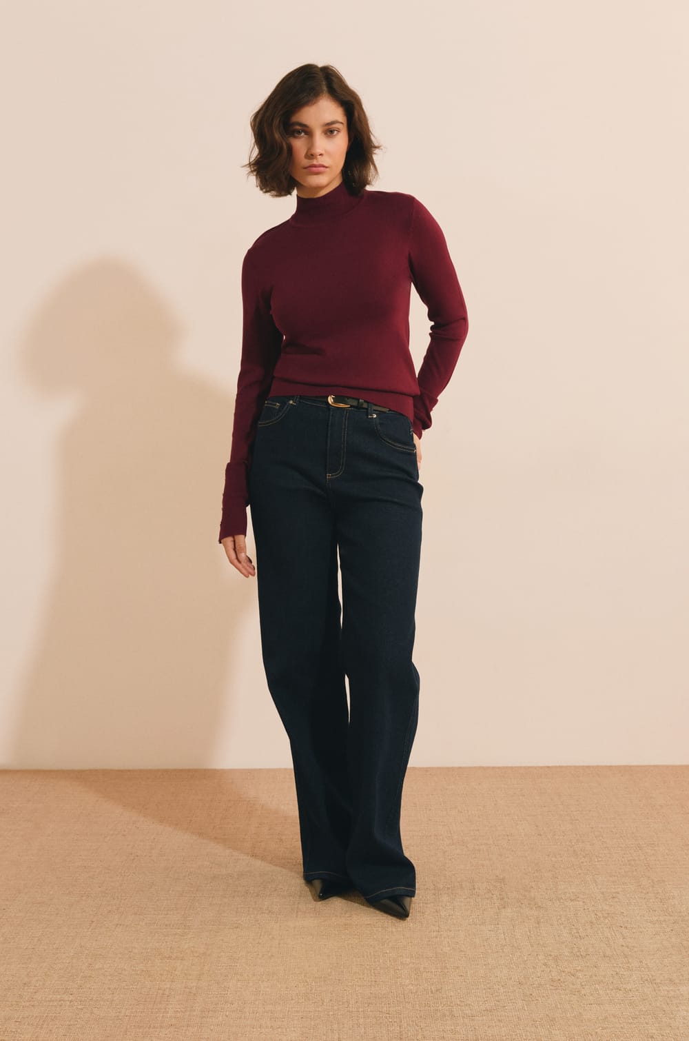 Pull en maille fine &agrave; manches mi-longues;${refinementColor}
