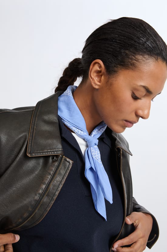 Foulard à motifs en coton;${refinementColor}