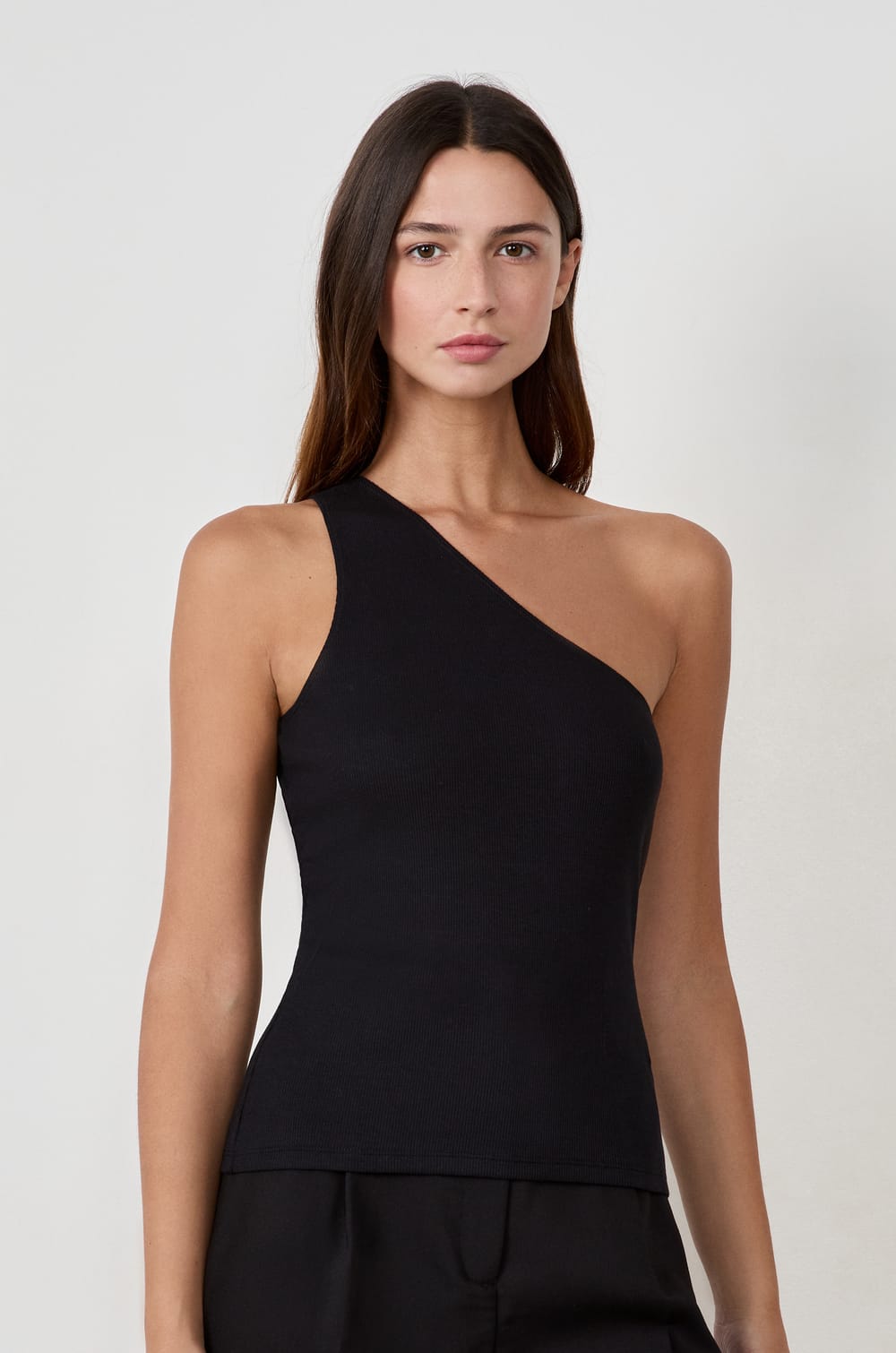 Top coupe asymétrique;${refinementColor}