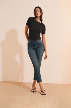 Slim Cut Jeans;${refinementColor}