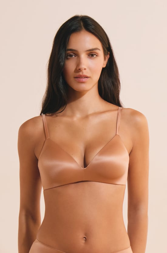 Wireless Triangle Bra;${refinementColor}