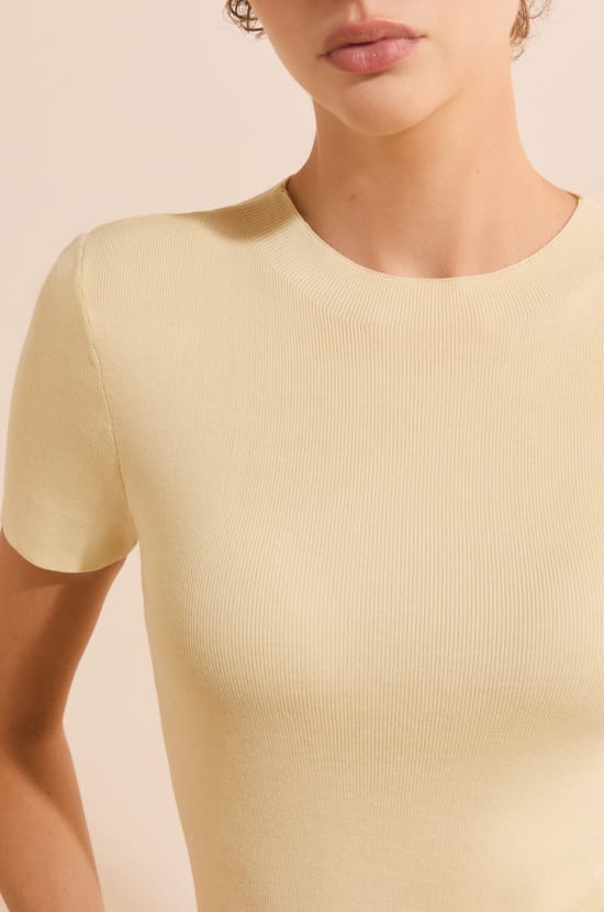 Pull manches courtes avec coton;${refinementColor}
