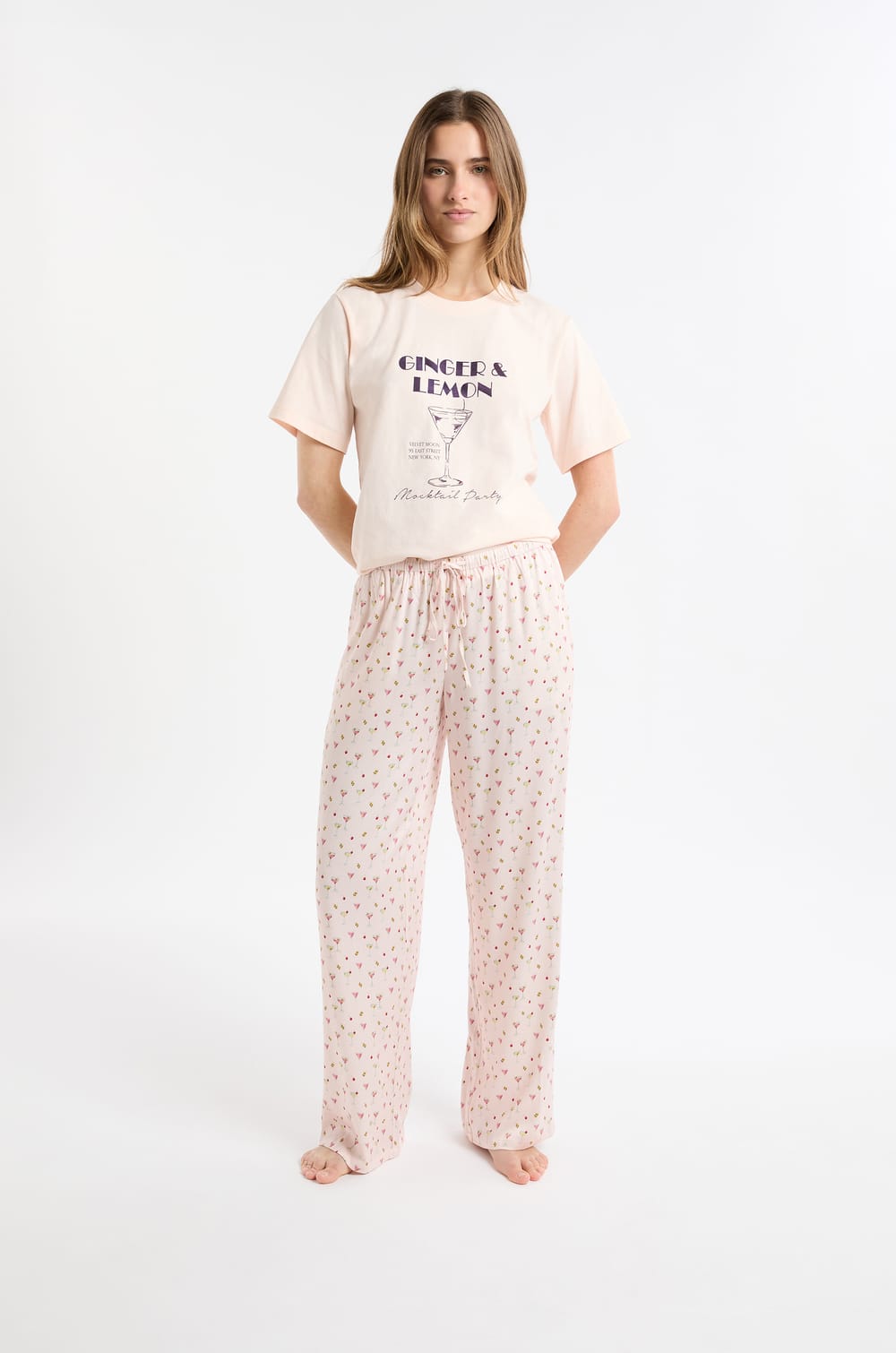 Pantalon de pyjama à motifs;${refinementColor}