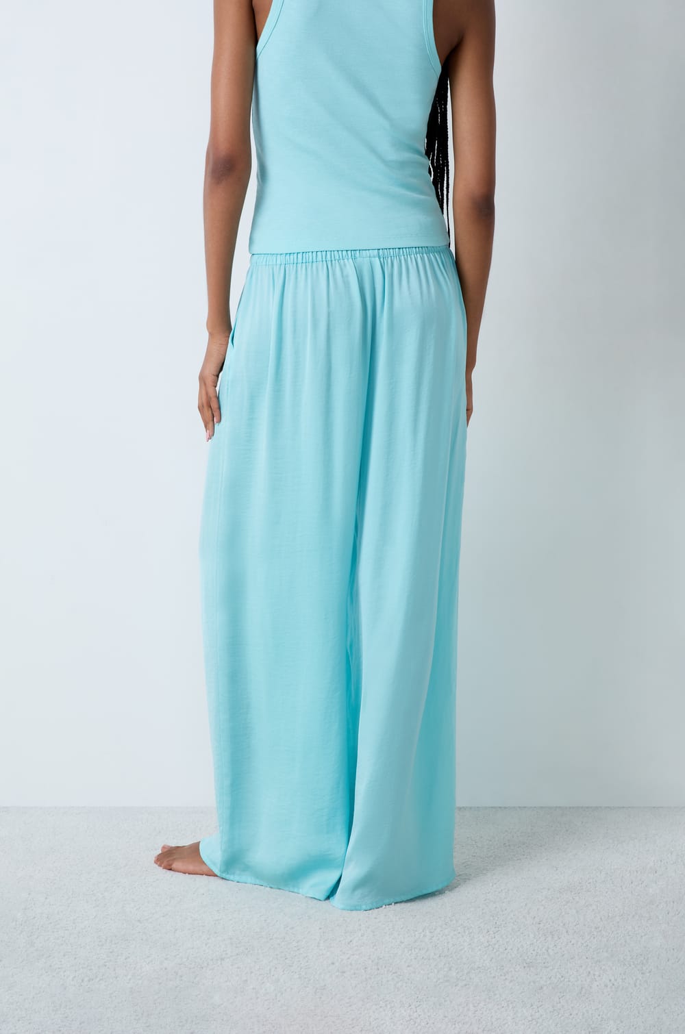 Wide-cut satin trousers;${refinementColor}