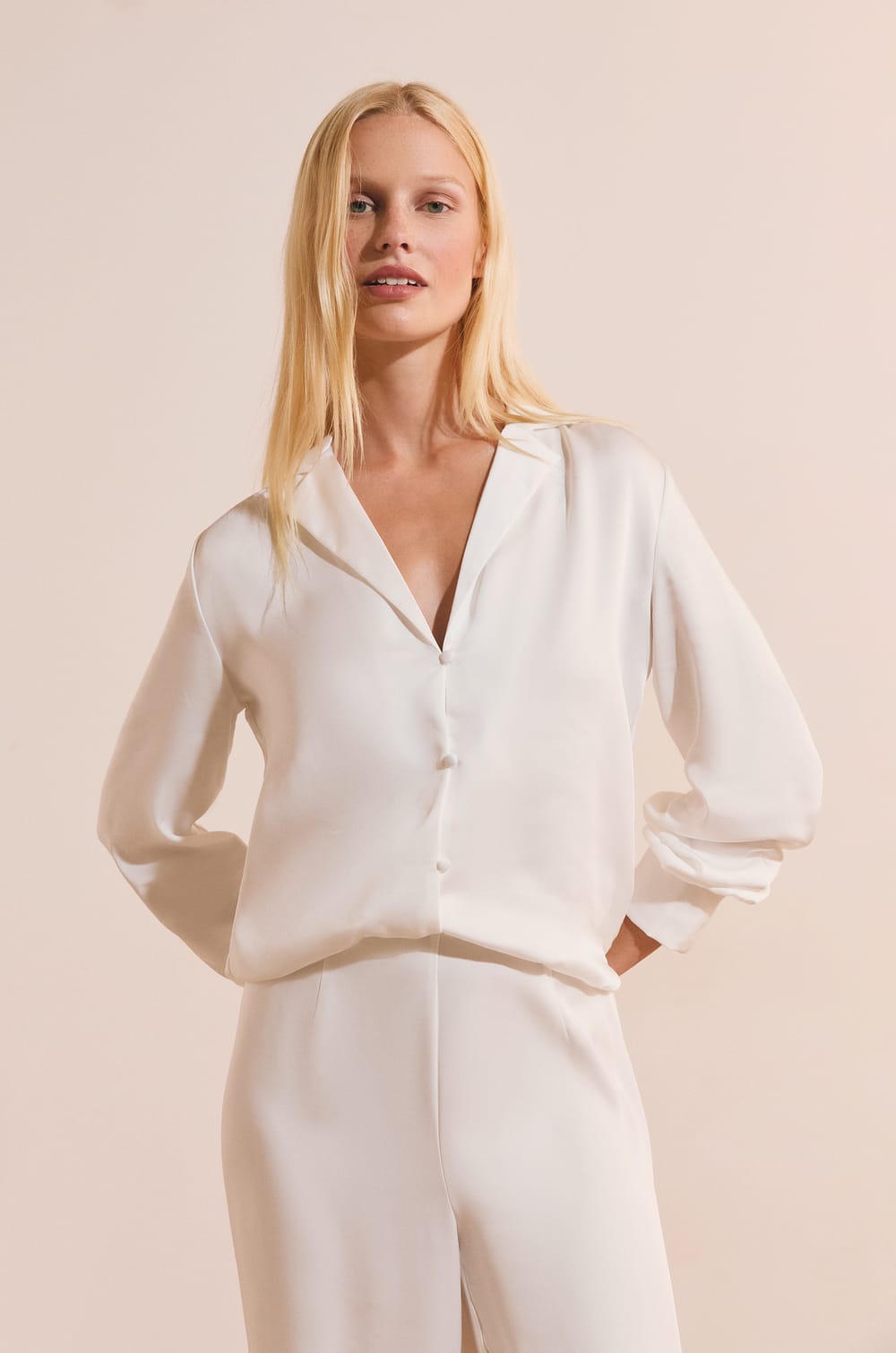 Chemise de pyjama satin&eacute;e;${refinementColor}