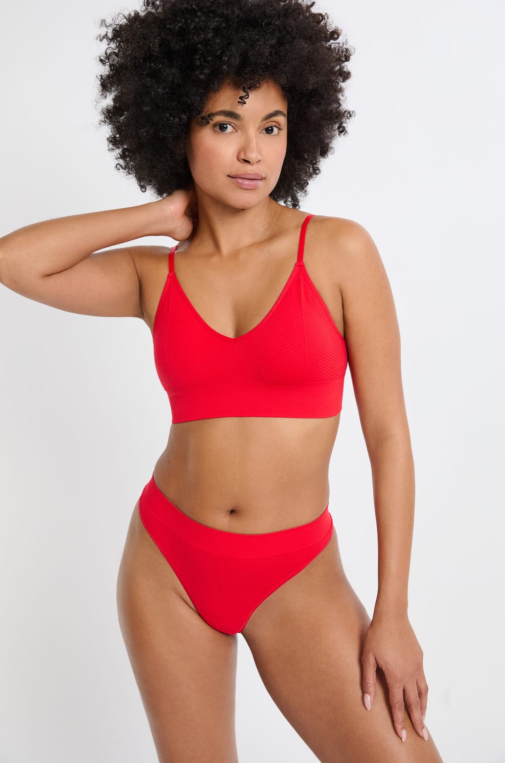 Soutien-gorge brassière sans armature;${refinementColor}