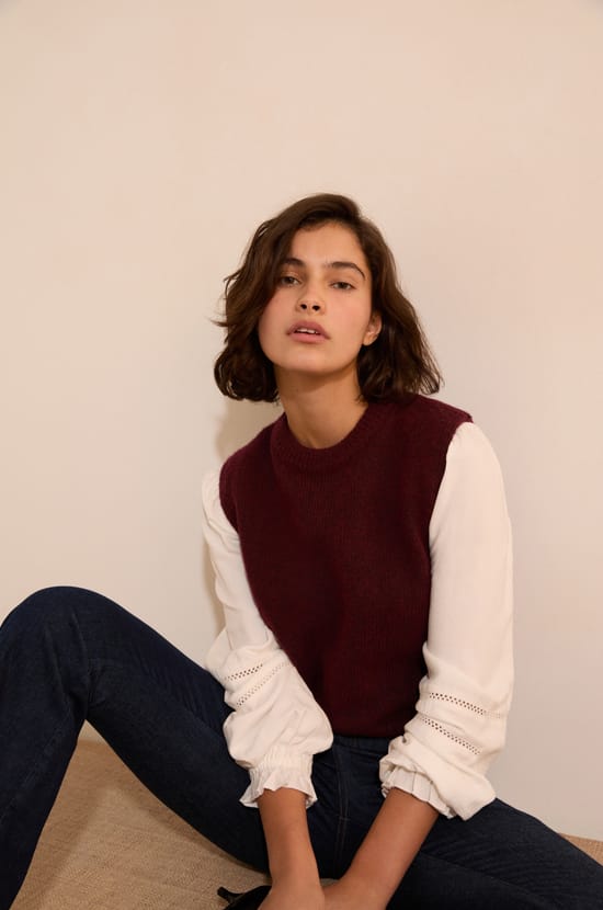 Pull sans manches &agrave; col rond;${refinementColor}