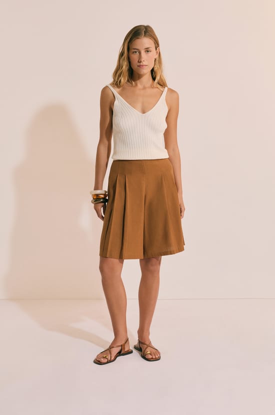 D&eacute;bardeur col V;${refinementColor}