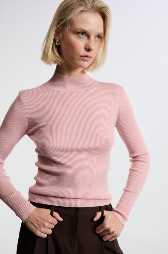 Pull à manches longues col montant avec laine;${refinementColor}