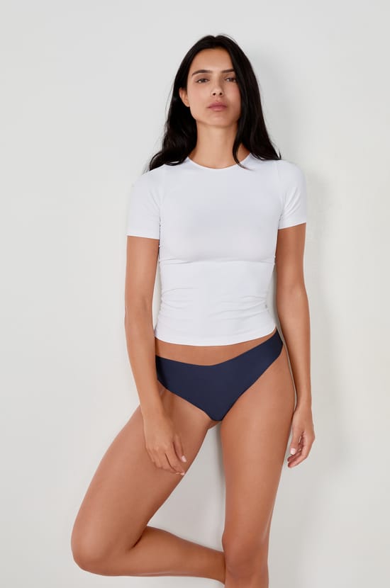Tanga en microfibre;${refinementColor}