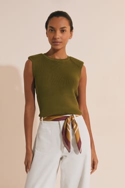 Pull sans manches en maille fine;${refinementColor}