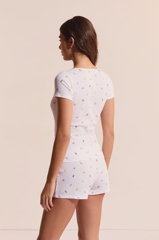 Camiseta gofrada con estampado de frutas;${refinementColor}