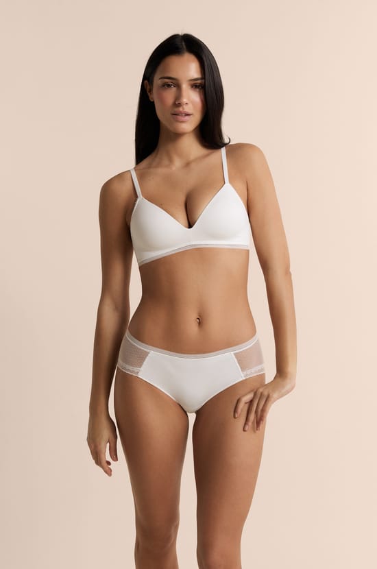 Soutien-gorge triangle sans armatures avec d&eacute;tails en dentelle;${refinementColor}