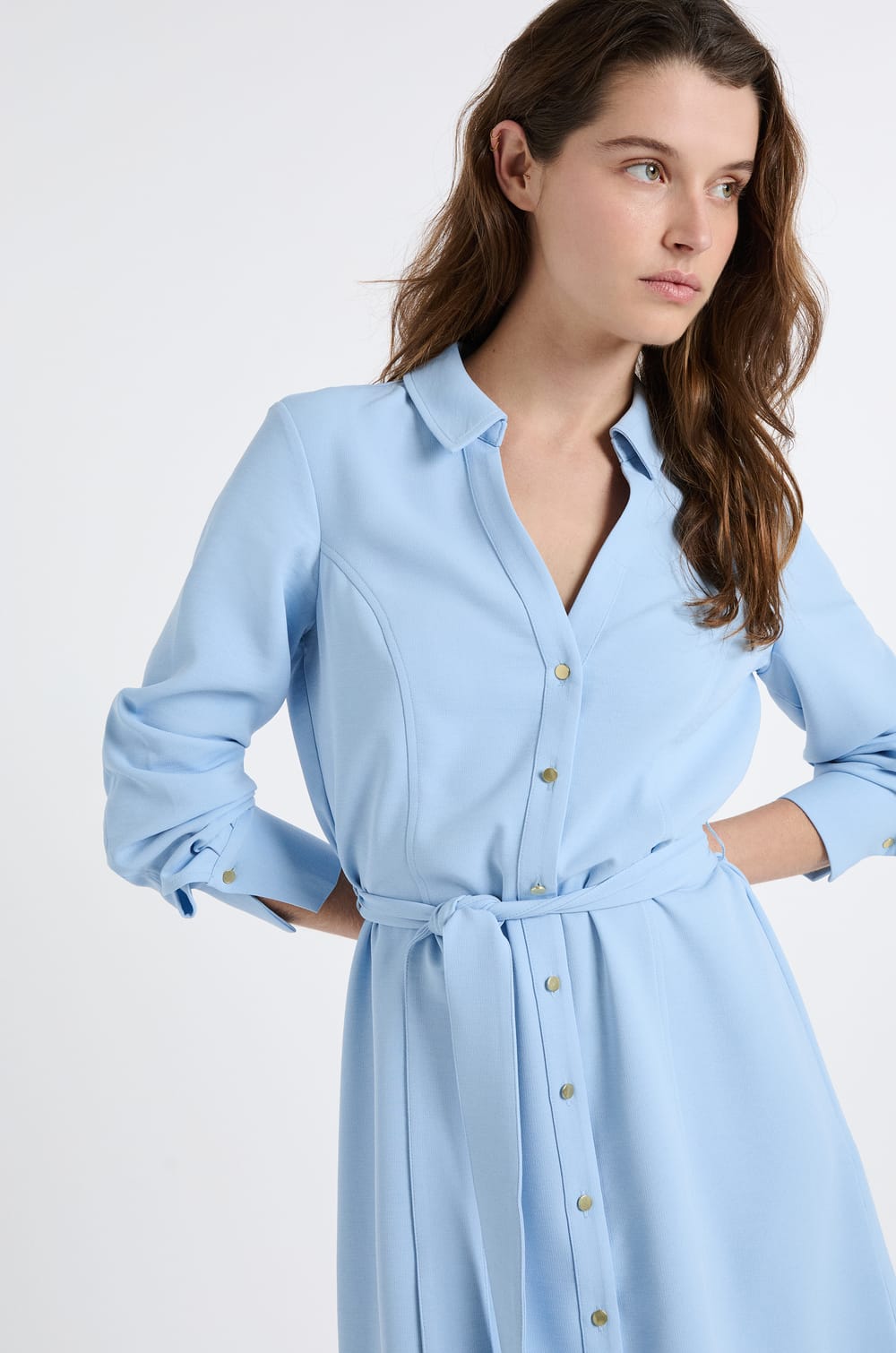 Robe courte avec col chemise;${refinementColor}