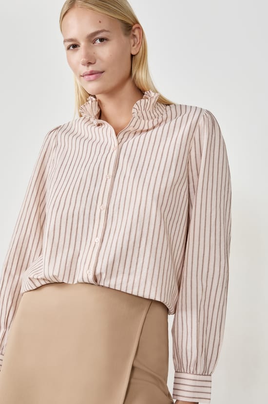 Chemise à rayures;${refinementColor}