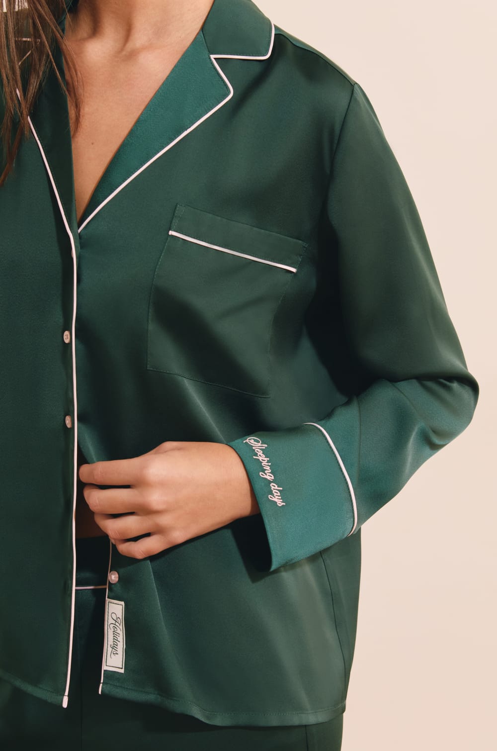 Chemise satin&eacute;e;${refinementColor}