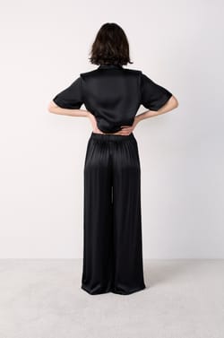 Pantalon de pyjama large en soie;${refinementColor}