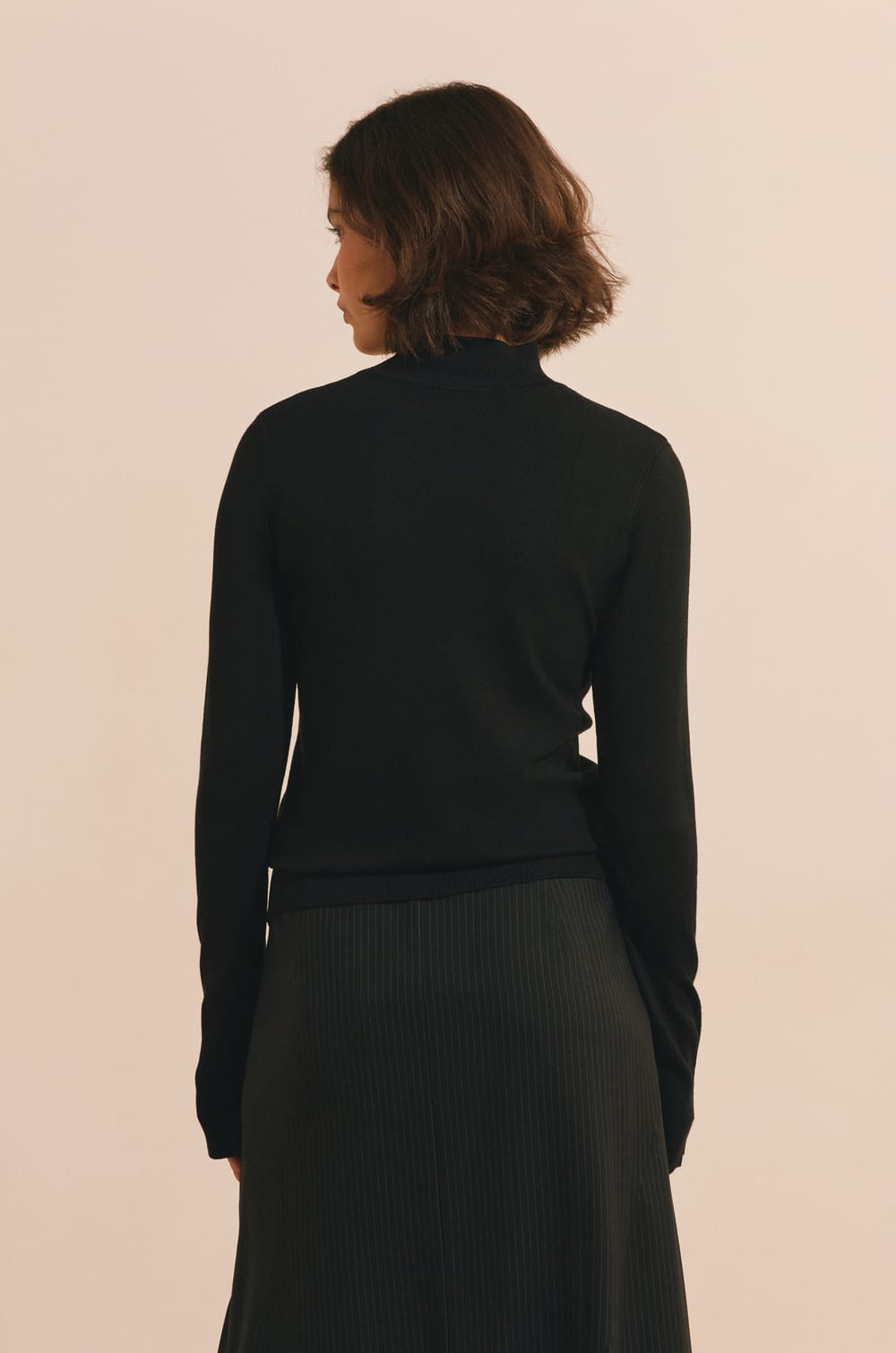 Pull en maille fine &agrave; manches mi-longues;${refinementColor}