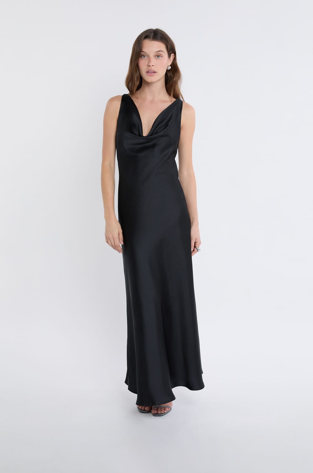 Robe longue satin&eacute;e ;${refinementColor}