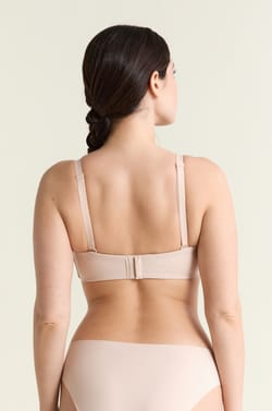 Strapless lightly lined bra with removable straps, cup C-E;${refinementColor}
