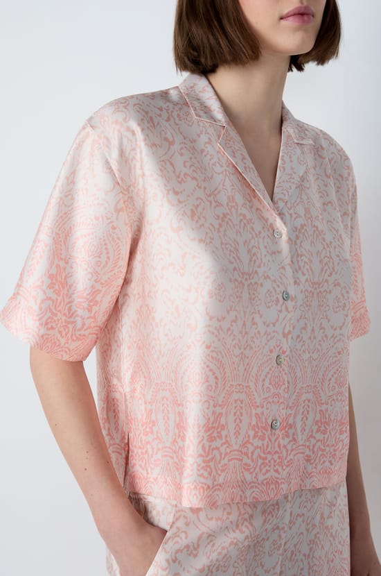 Short-Sleeved Patterned Satin Pajama Shirt;${refinementColor}