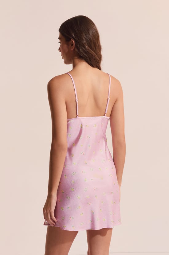 Nuisette satin&eacute;e &agrave; motifs;${refinementColor}