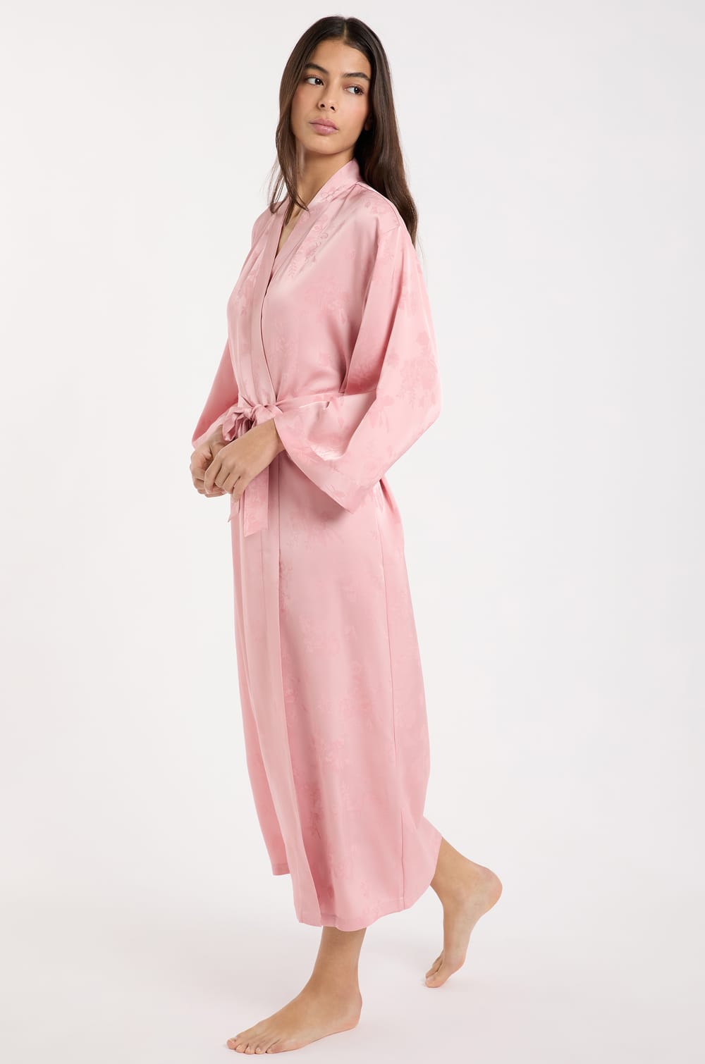 D&eacute;shabill&eacute; satin&eacute;;${refinementColor}