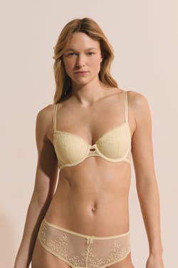 Soutien-gorge N.4 - Le coques fines avec broderie;${refinementColor}