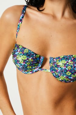 Cesta top de bikini;${refinementColor}